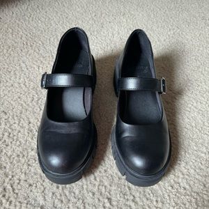 MADDEN NYC Lug Sole Mary Jane’s